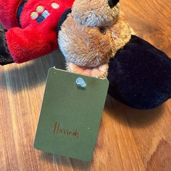 Harrods Small Queen's Guard Bear with Tag - Picture 4 of 5